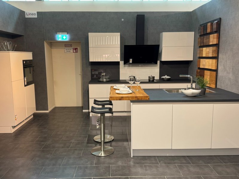 LINEA - FONTELLA – Bild 1