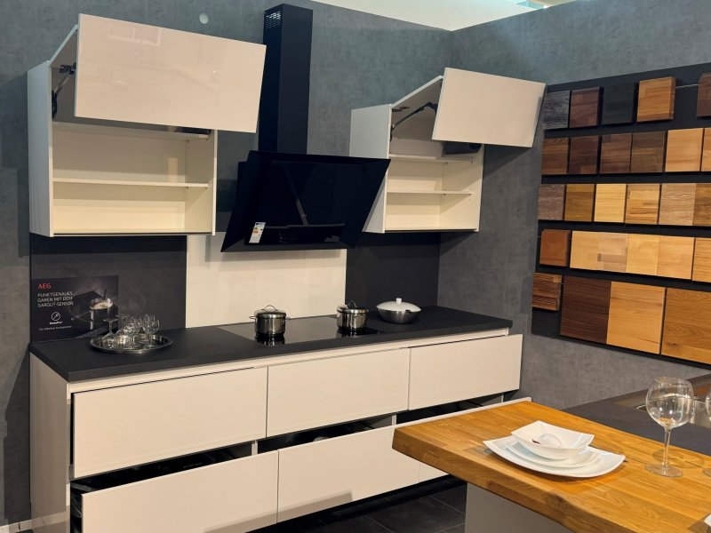 LINEA - FONTELLA – Bild 4