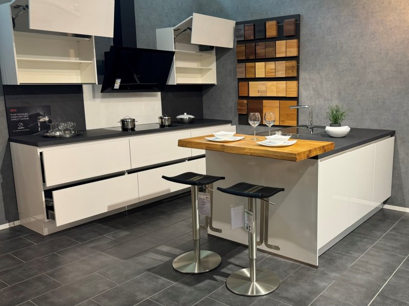 LINEA - FONTELLA – Bild 5